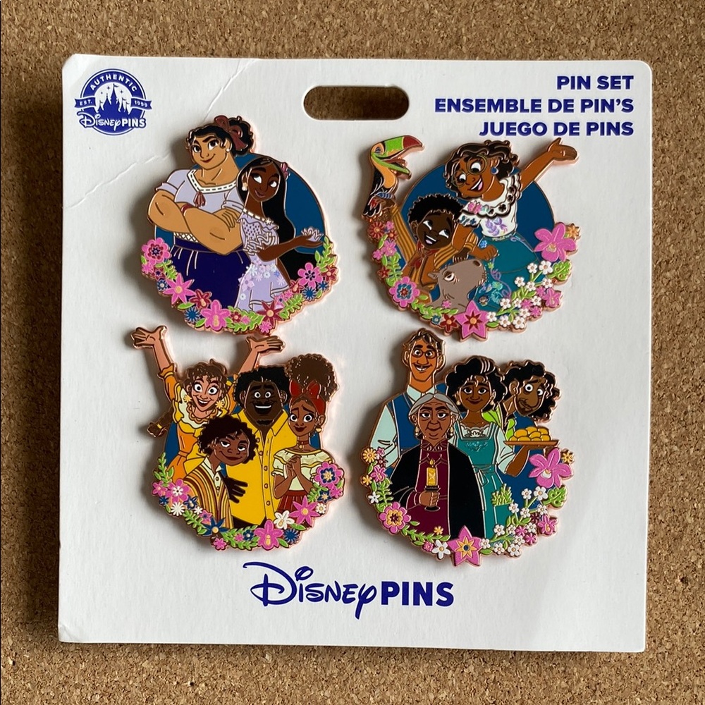 Disney Encanto Pin Set